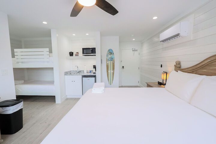 Siesta Key Beach Resort and Suites