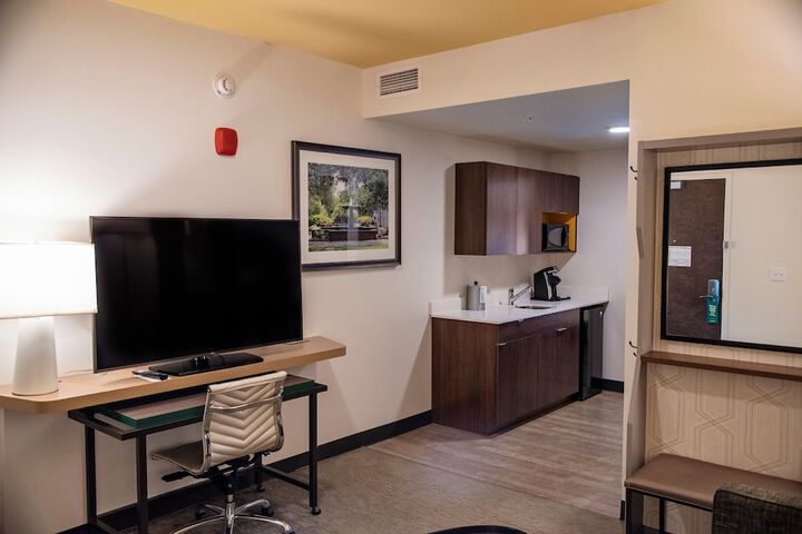 Room 34 of 78
