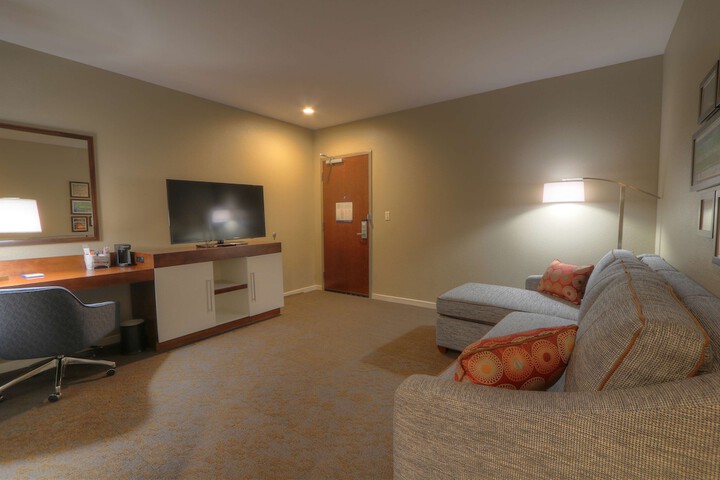 Room 13 of 50