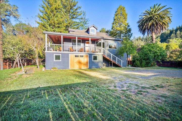 Pet’s FREE! Modern luxury steps from Russian River by Redawning