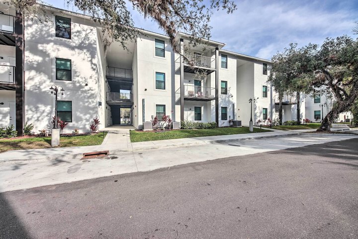 Labelle Apartment Close to Parks!
