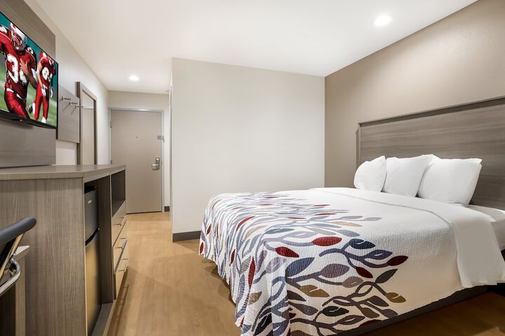 Room 15 of 34