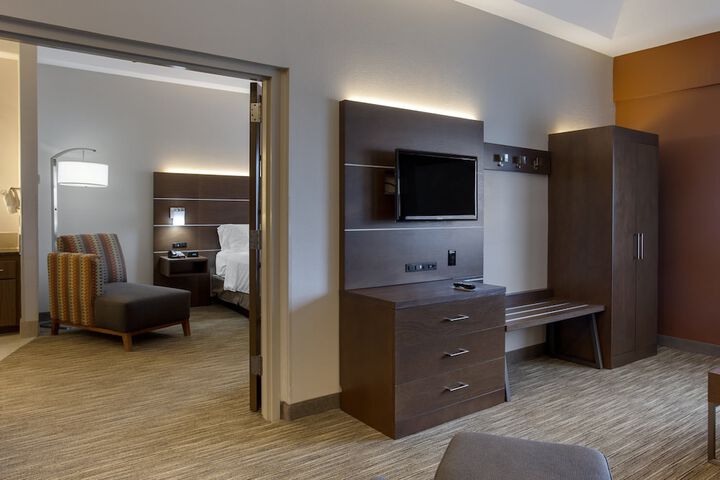 Room 21 of 48