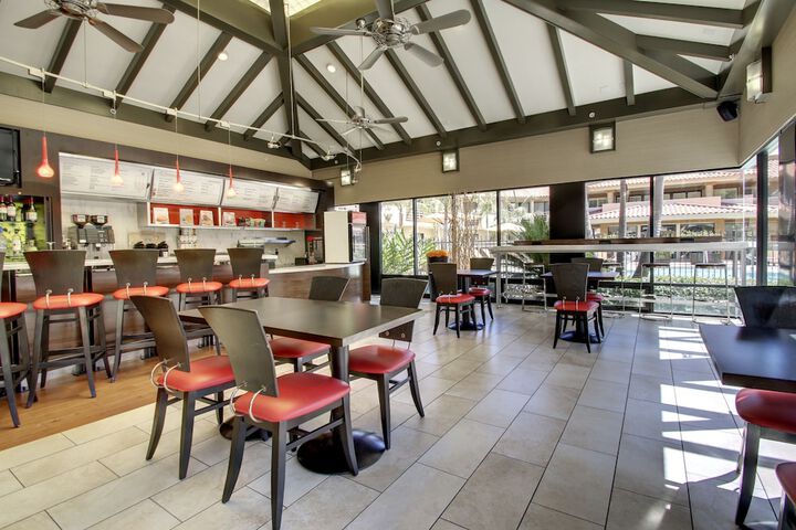 Courtyard by Marriott San Diego Del Mar / Solana Beach