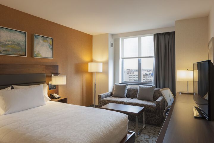 Room 20 of 53