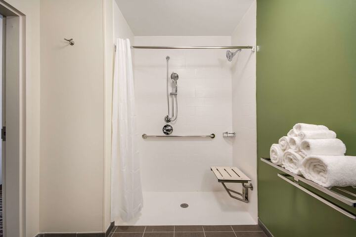 Room 40 of 63