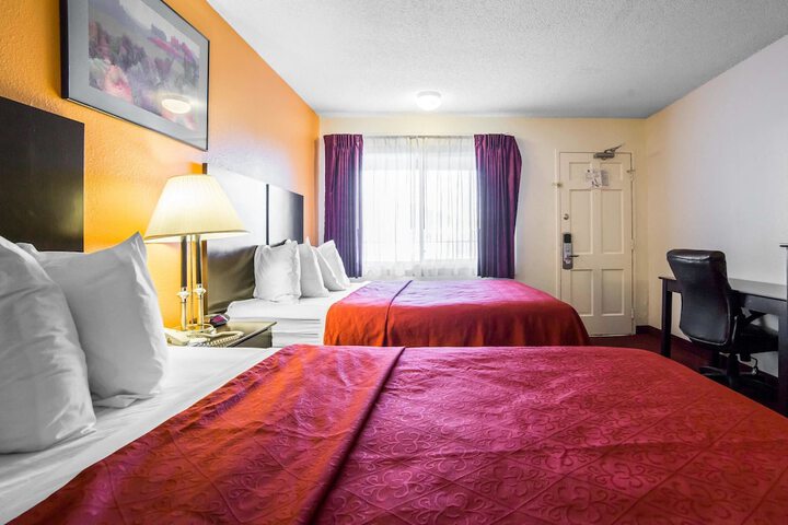 Room 16 of 27