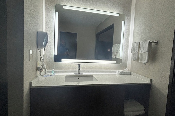 Room 31 of 49