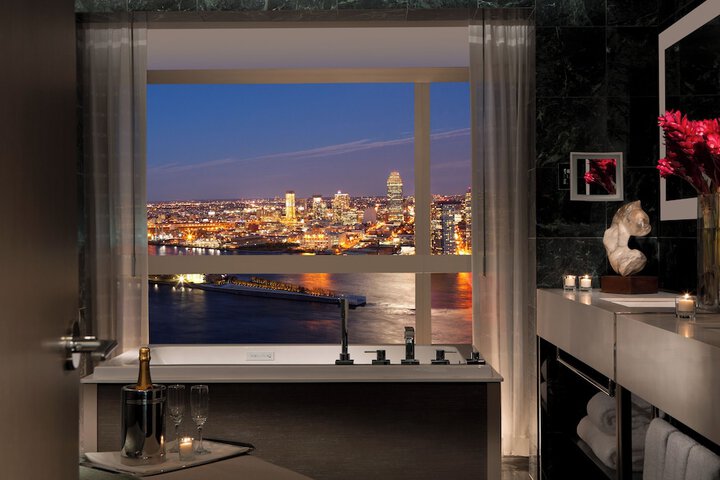 Room 45 of 113