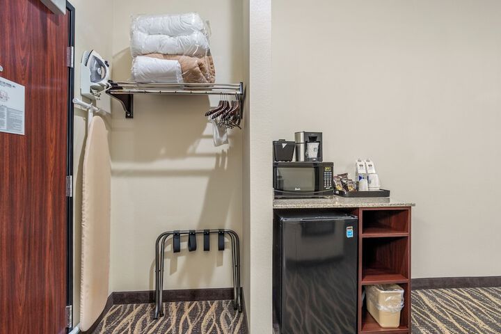 Room 42 of 78