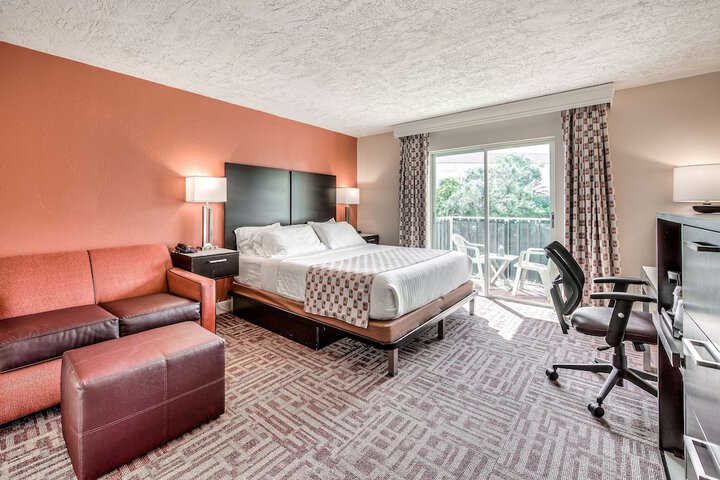 Room 14 of 42