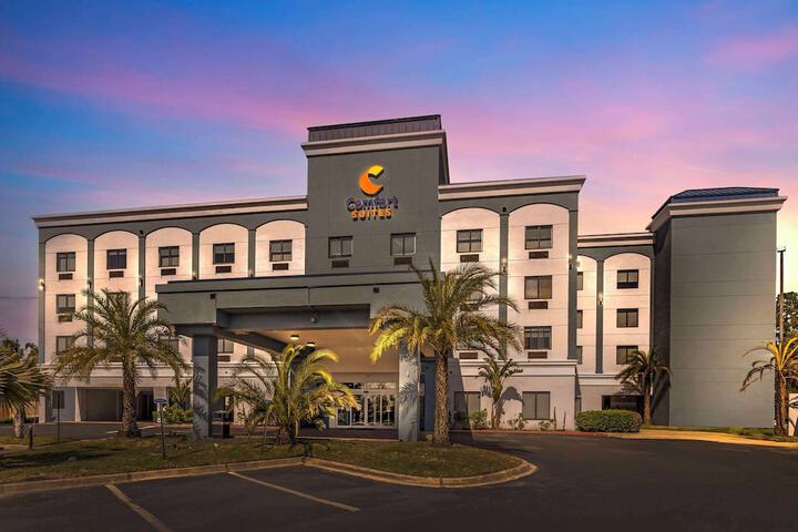Hotel 2 of 33
