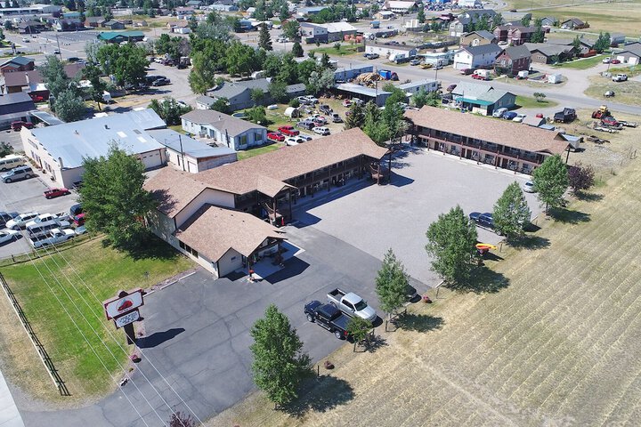 Red Bear Inn