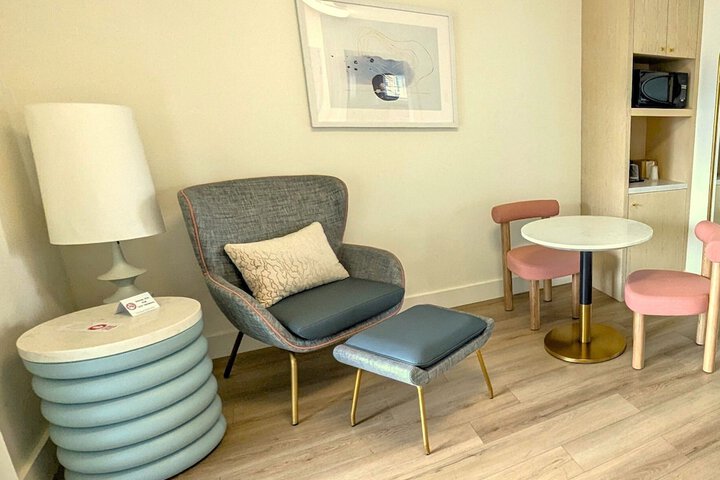 Room 14 of 61