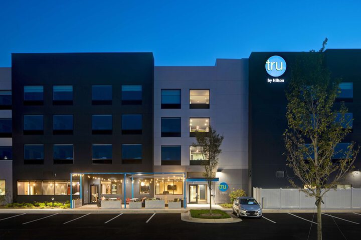 Tru by Hilton Manassas