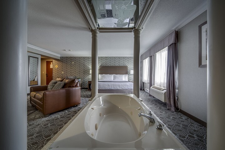 Room 14 of 60