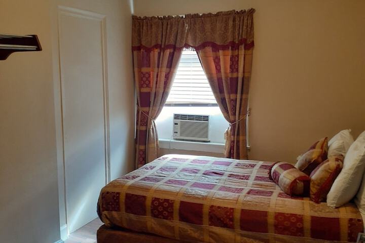 Room 24 of 26