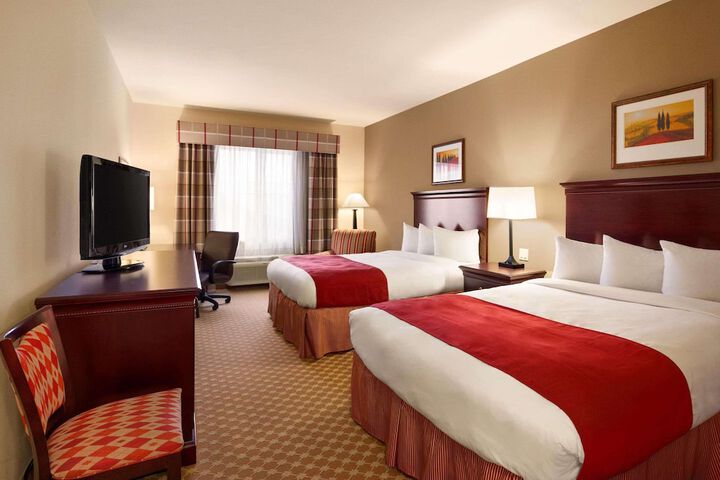 Room 32 of 47