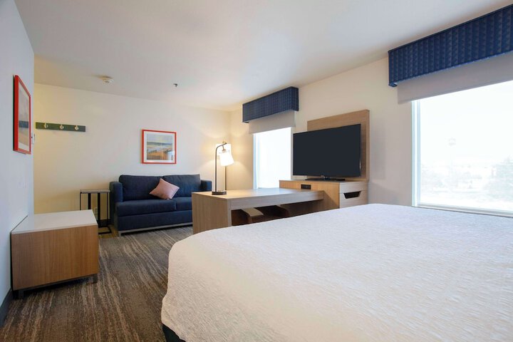 Room 10 of 34