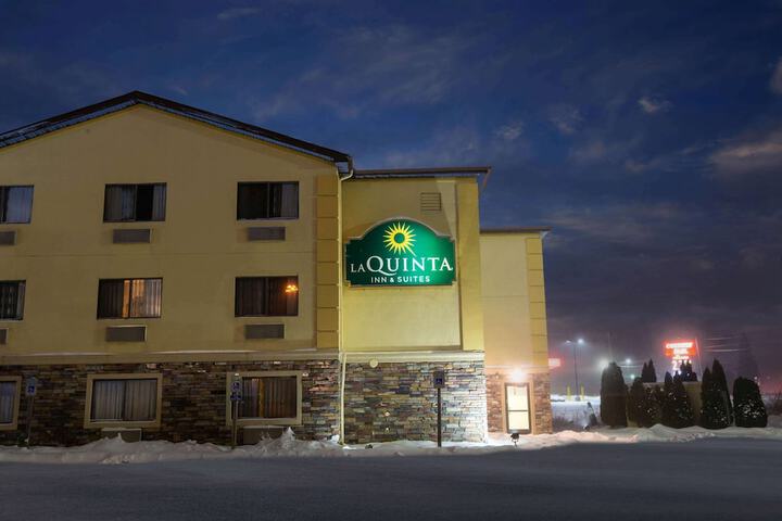 Hotel 4 of 57