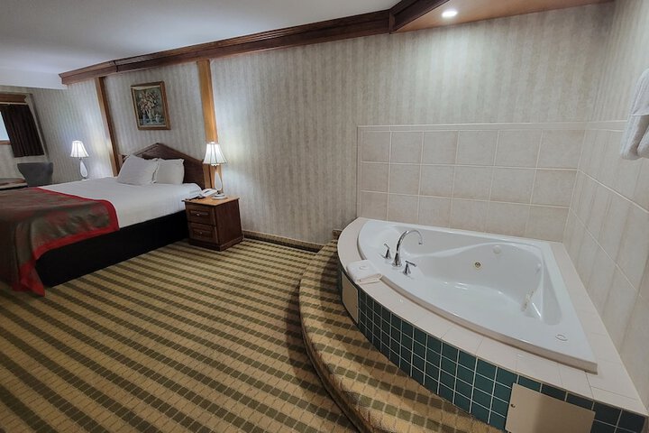 Room 42 of 62
