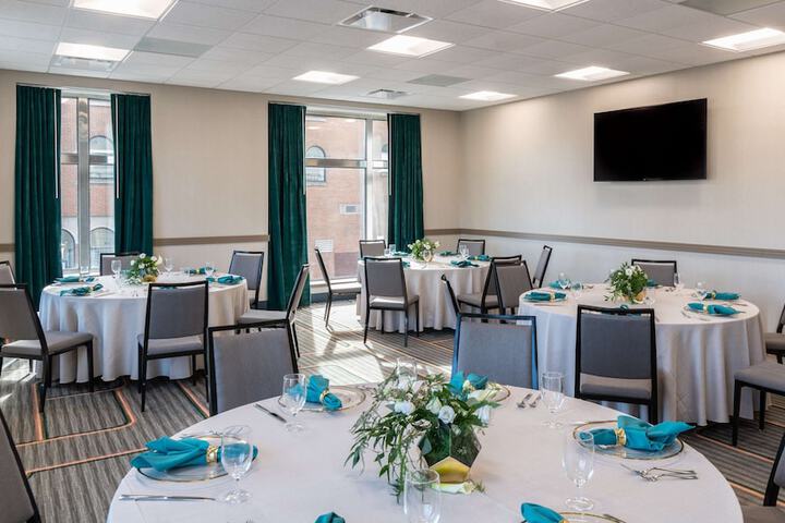 Hilton Garden Inn Flint Downtown