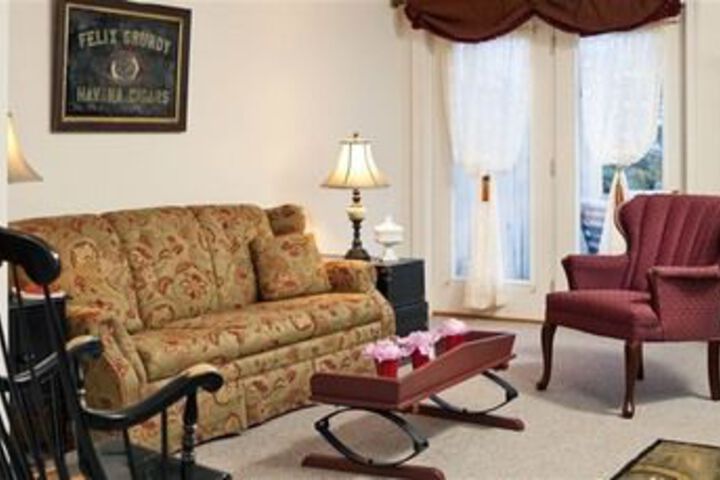 Artists Inn & Gallery