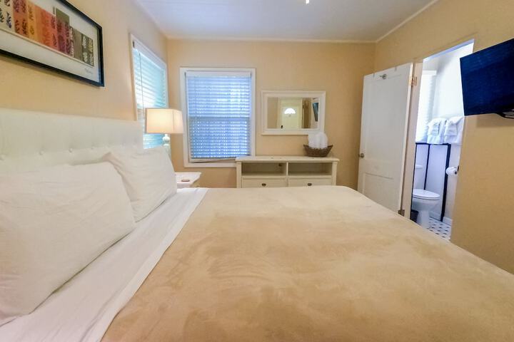 Room 42 of 62