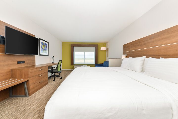 Holiday Inn Express & Suites Ogallala by IHG
