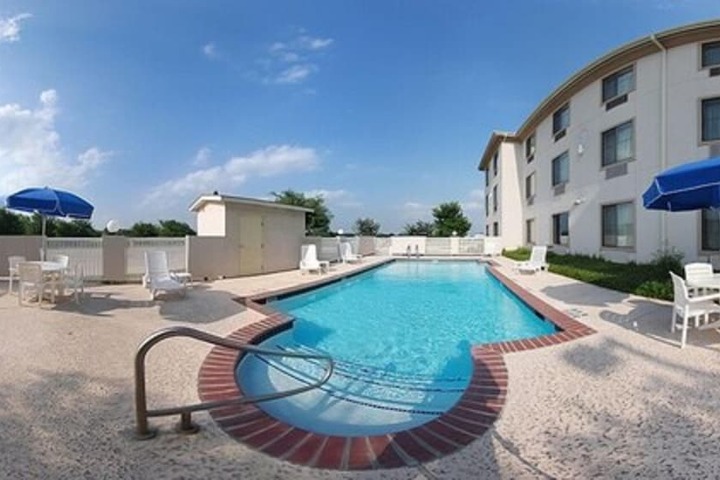 Pool 7 of 54
