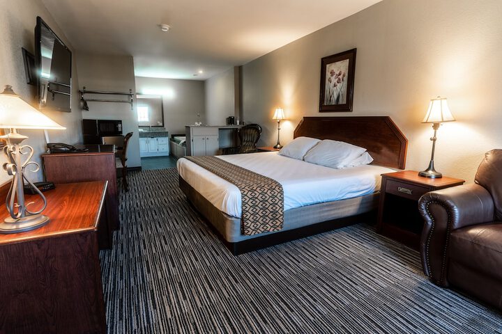 Room 2 of 9