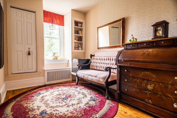 Room 53 of 140