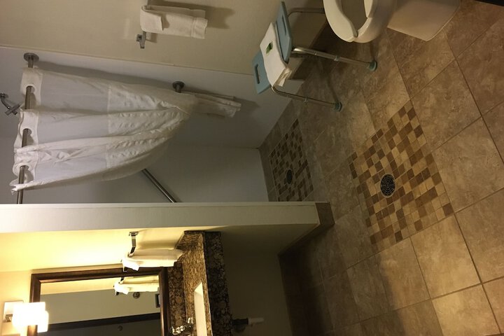 Room 15 of 25