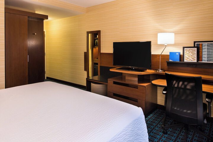 Fairfield Inn & Suites Utica