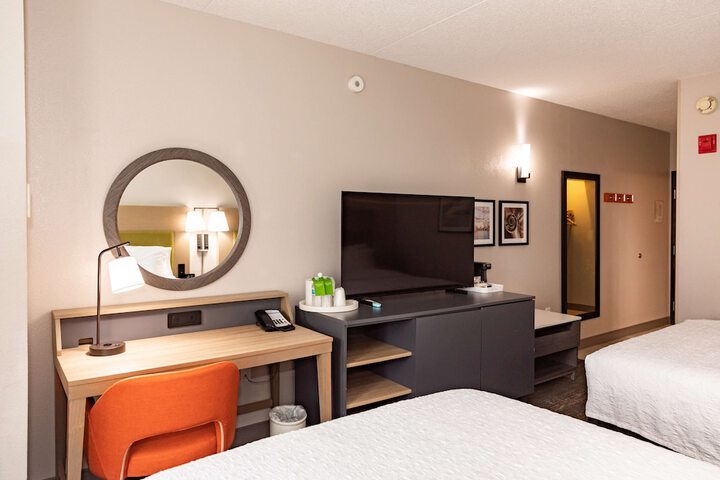 Room 13 of 50
