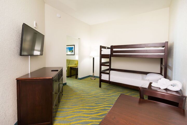 Room 51 of 141