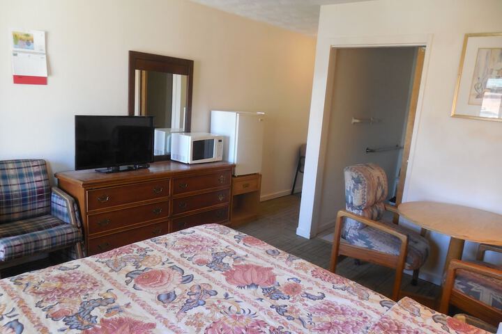 Room 21 of 35