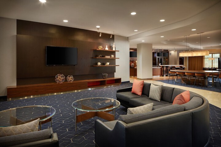 Hotel Interior 14 of 32