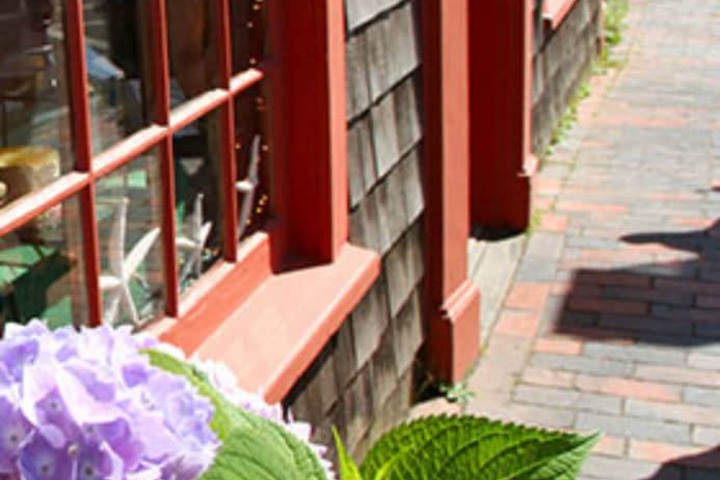 1802 House Bed and Breakfast