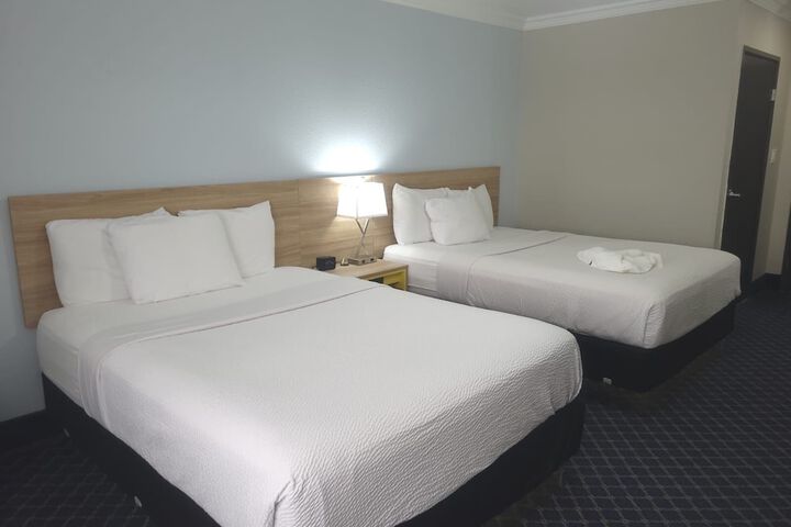 Room 7 of 35