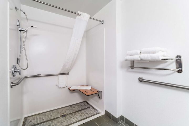 Quality Inn & Suites Augusta I-20