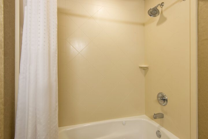Holiday Inn Express Hotel & Suites Clovis by IHG