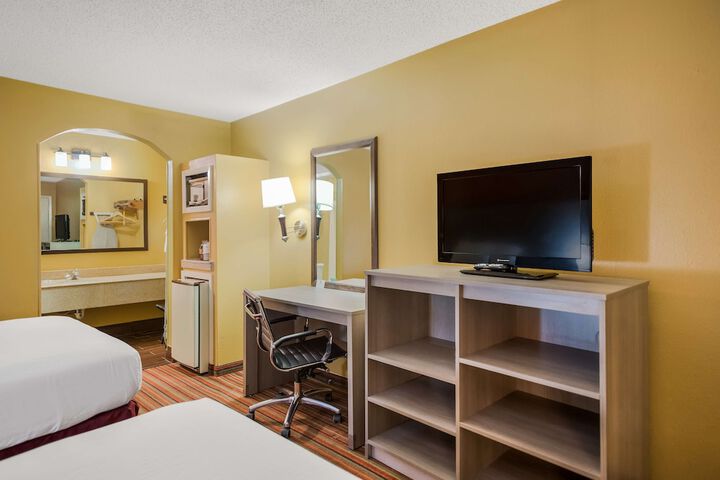 Room 21 of 47