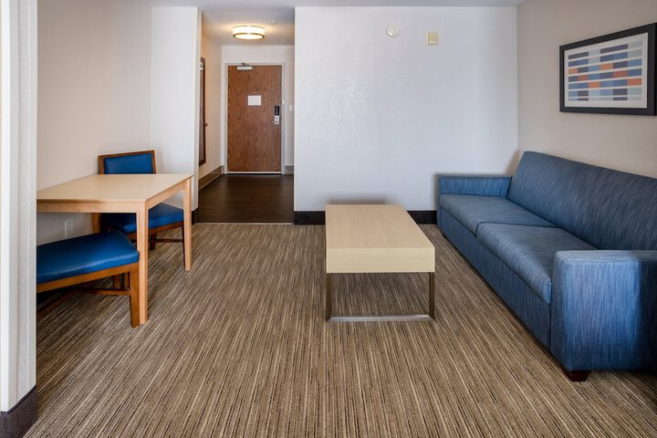 Room 14 of 42
