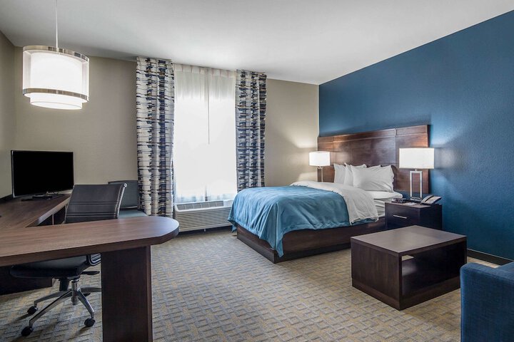 Room 32 of 52