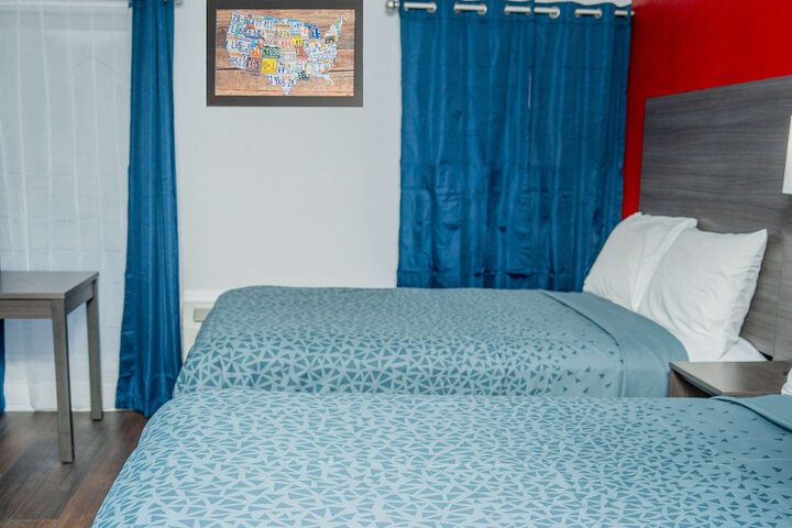 Room 13 of 29