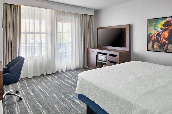 Hampton Inn & Suites Saratoga Springs Downtown