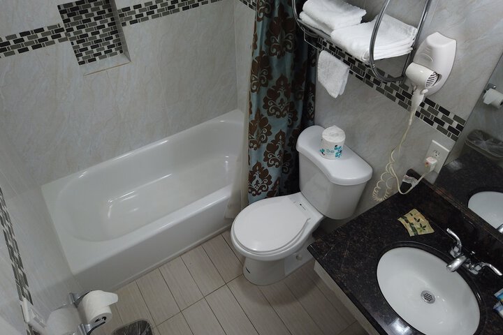 Room 18 of 29