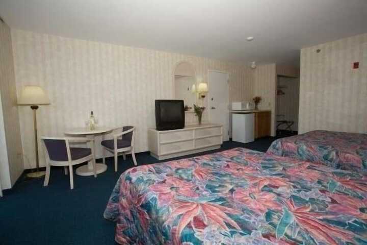 Room 19 of 33