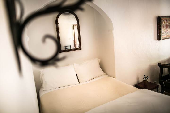 Room 145 of 253